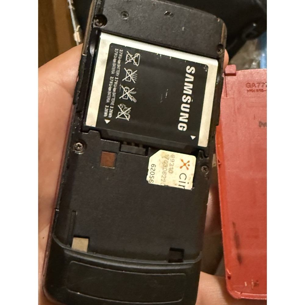 AT&T‎ Samsung SGH-A77 Cellphone ,Parts-repair Untested , No Power Cord - Picture 5 of 6